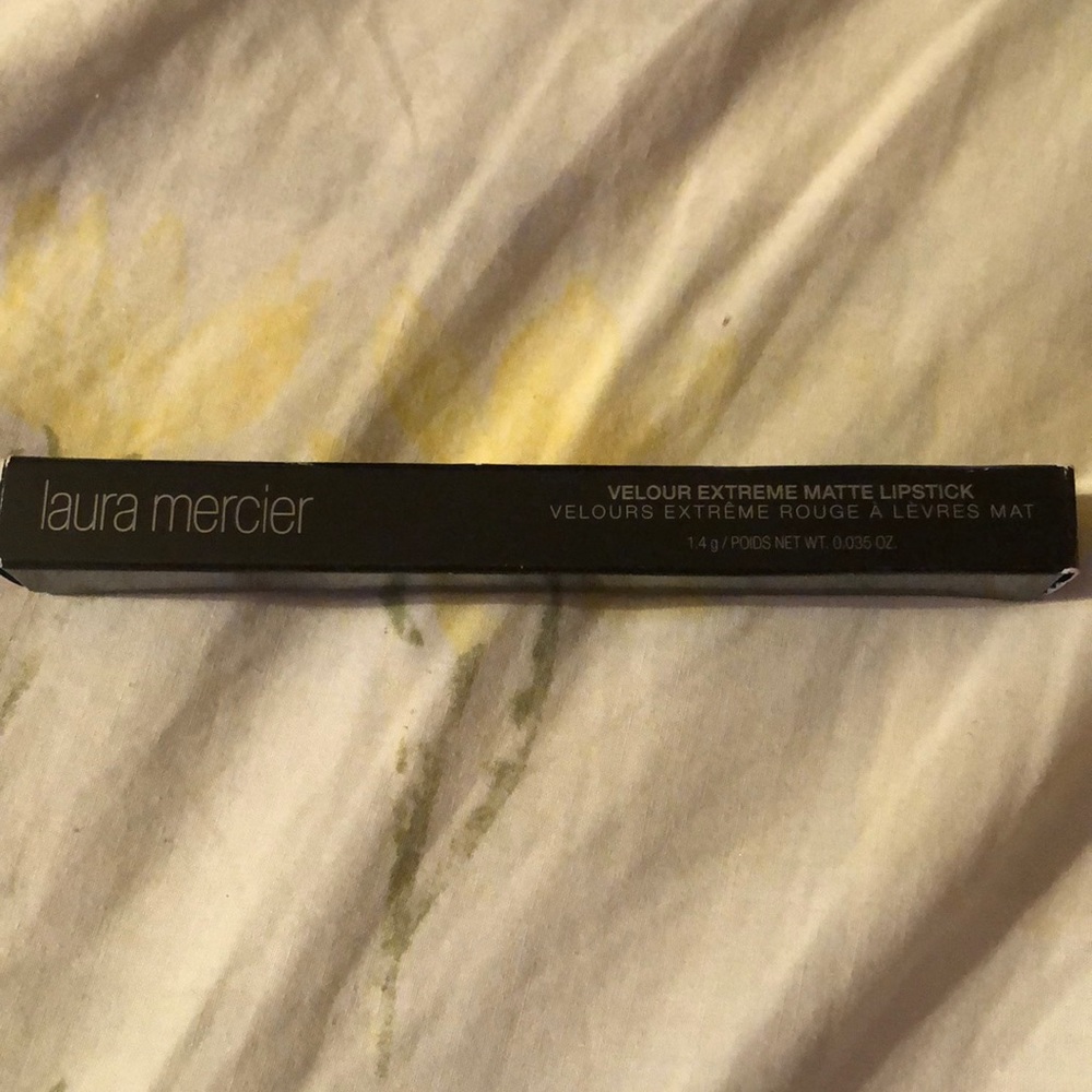 Laura Mercier Velour Extreme Matte Lipstick